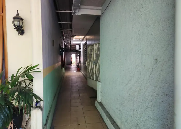 SPOT ON 2171 Griya Sakura Syariah Hotel Surakarta 